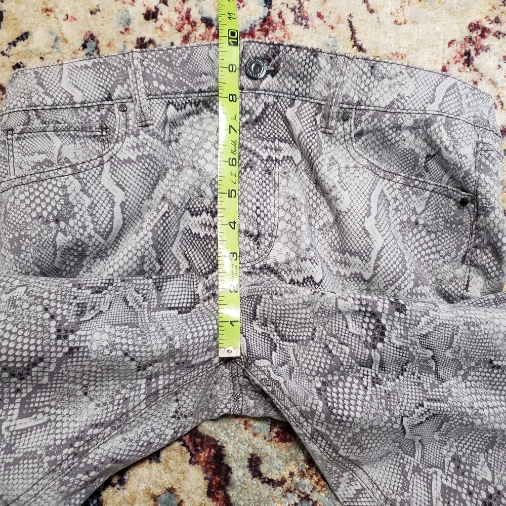 White House Black Market High Rise Sculpt Ankle Skinny Snake Print Jeans Size 10 - Picture 12 of 13